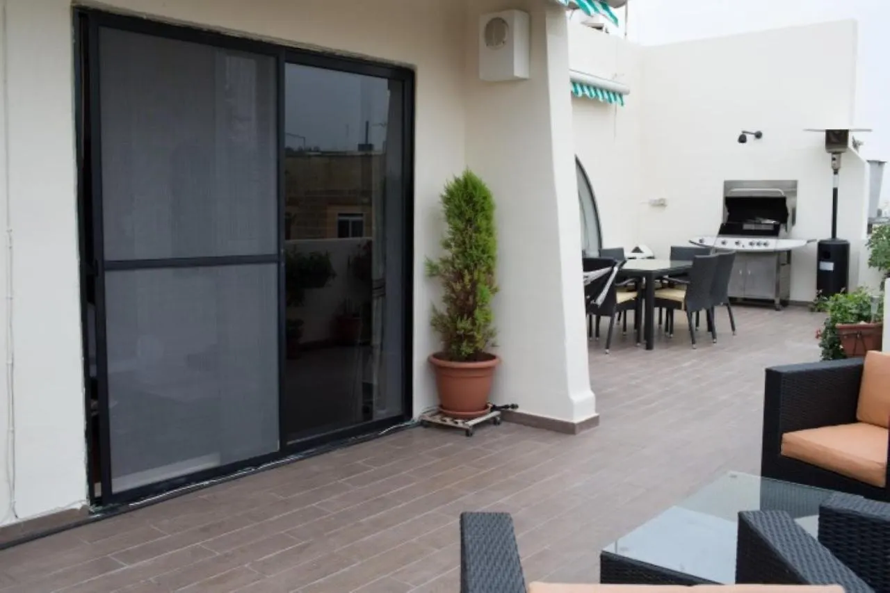 Apartment Lovely Penthouse With Private Sun Terrace Ta Xbiex Malta